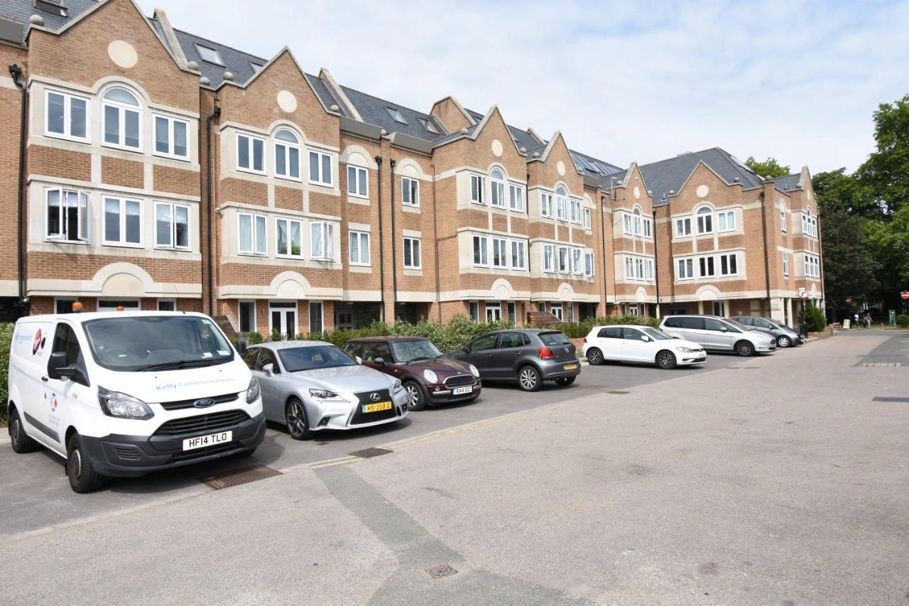 Northside Apartments Ealing Londýn Exteriér fotografie